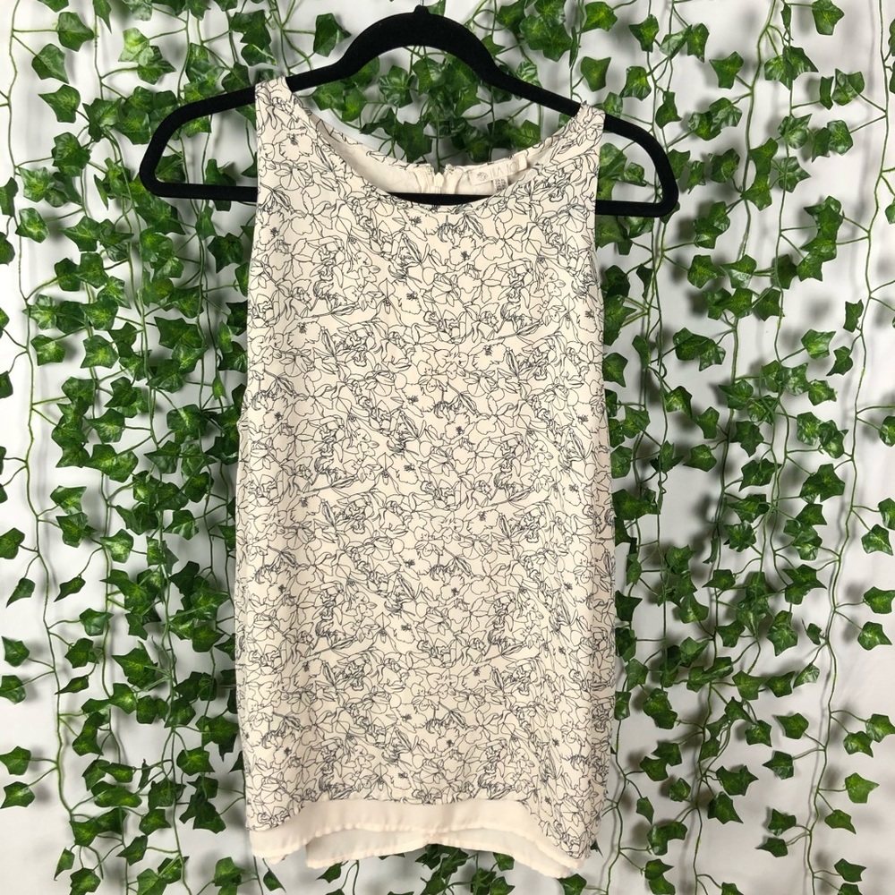 2 for $18 🎉 Delicate Floral Top